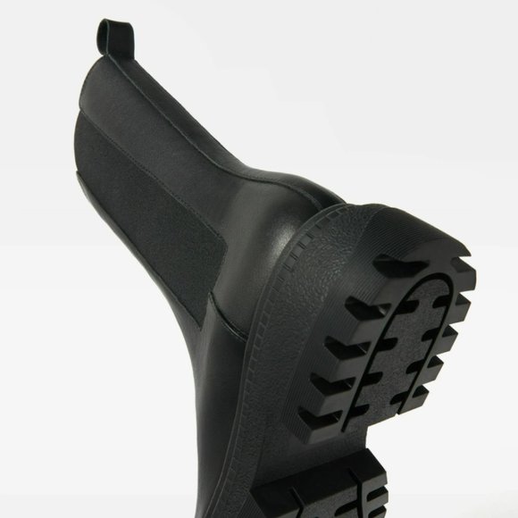 Bershka Flat with Elastic Gores - Ankle boots - Picture 2 of 13